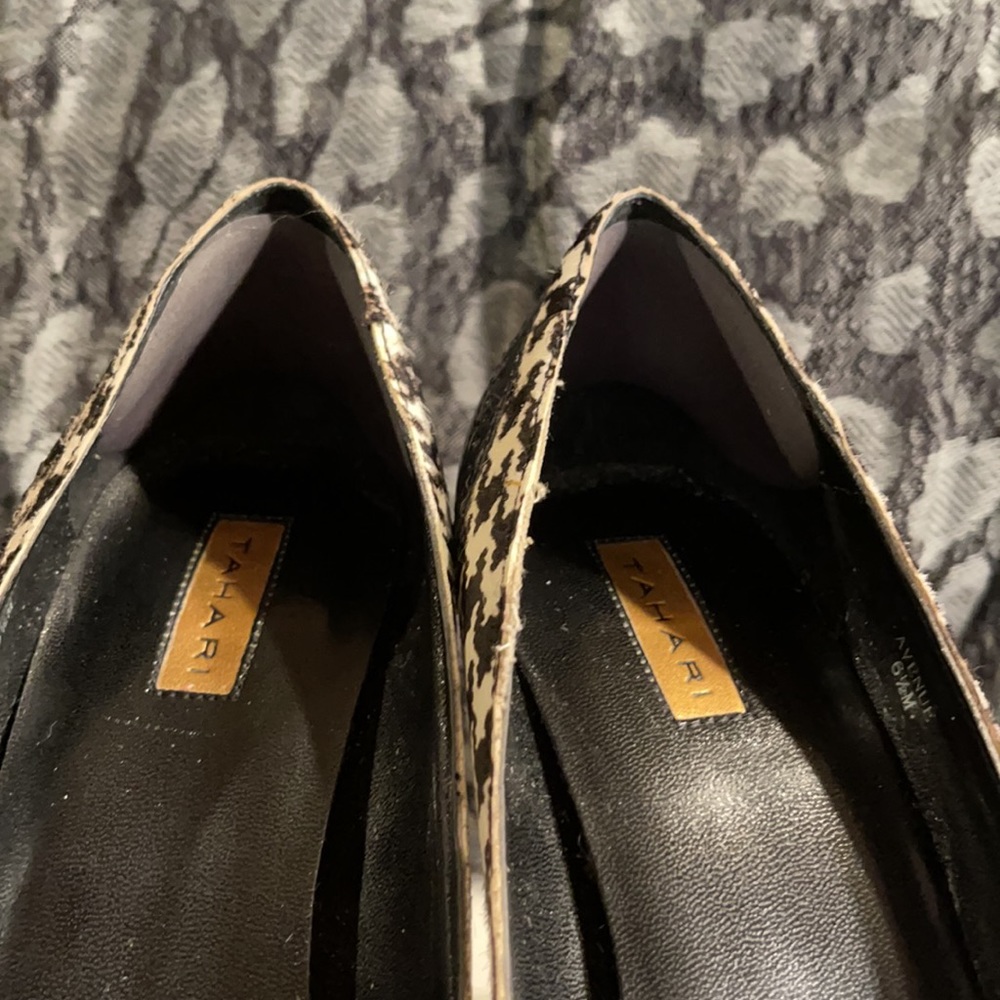 TAHARI | Avenue style Houndstooth Pattern Stunning Heels - Picture 14 of 15